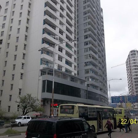 Мате Apartment バトゥーミ エクステリア 写真
