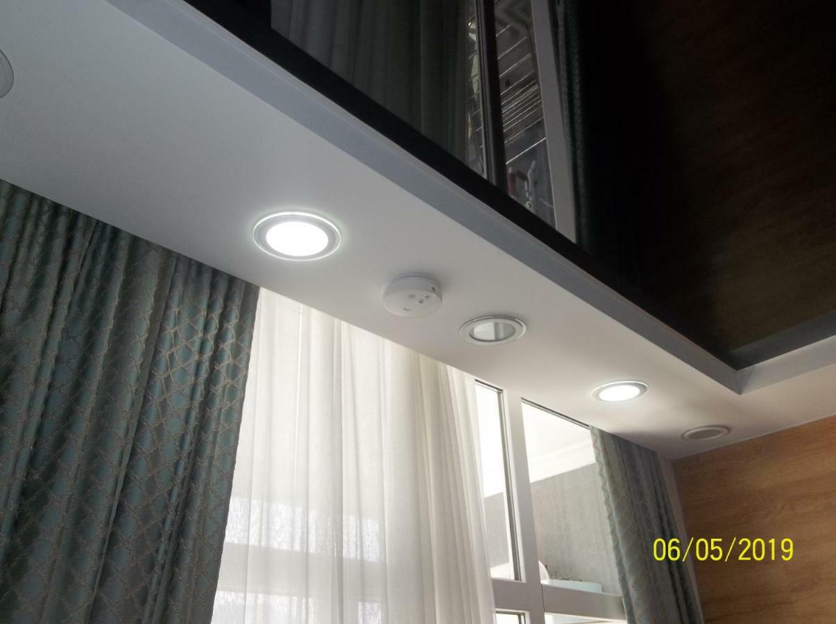 Мате Apartment バトゥーミ エクステリア 写真