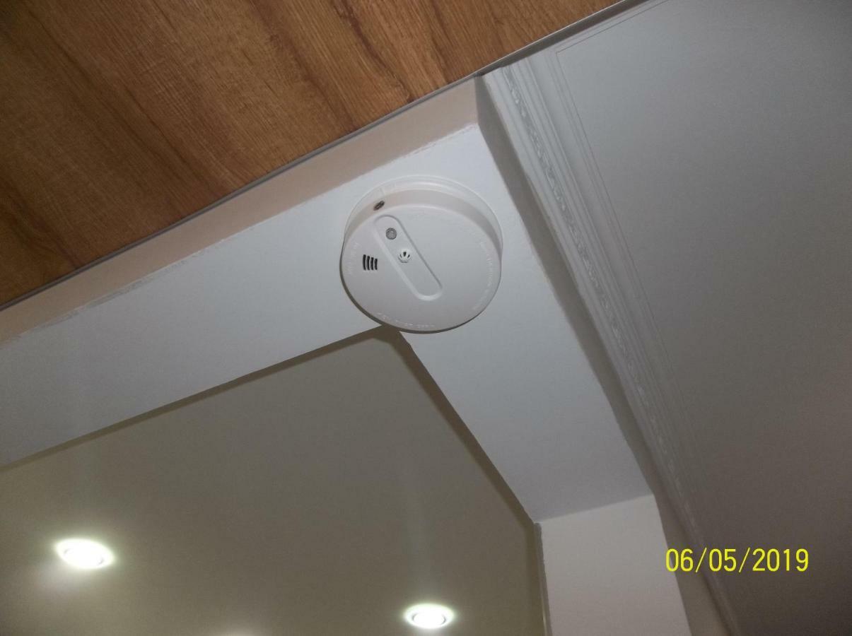 Мате Apartment バトゥーミ エクステリア 写真
