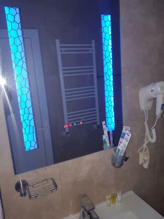 Мате Apartment バトゥーミ エクステリア 写真