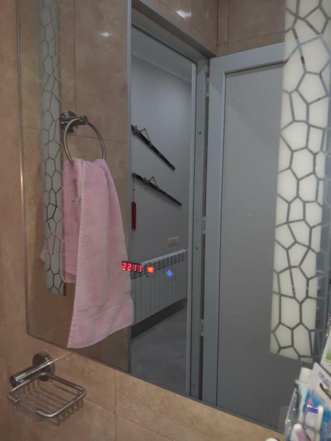 Мате Apartment バトゥーミ エクステリア 写真