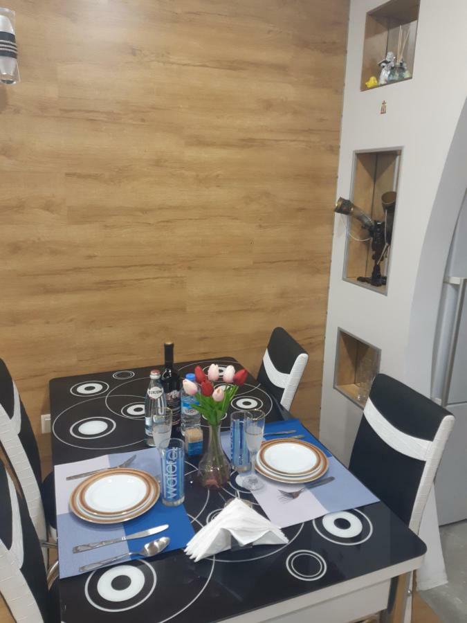 Мате Apartment バトゥーミ エクステリア 写真