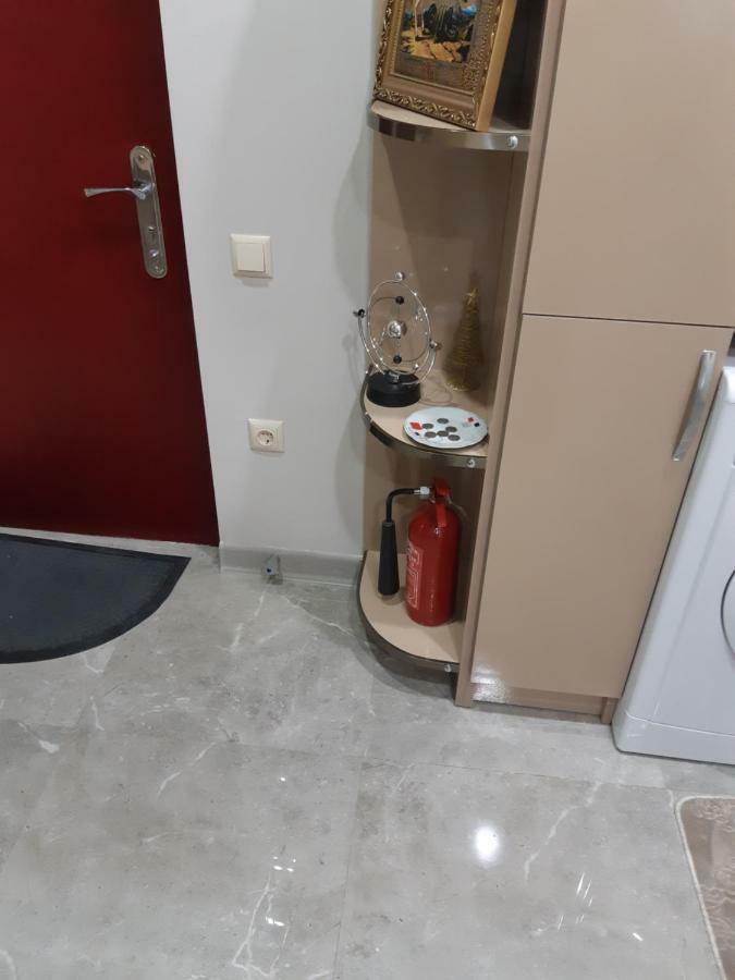 Мате Apartment バトゥーミ エクステリア 写真